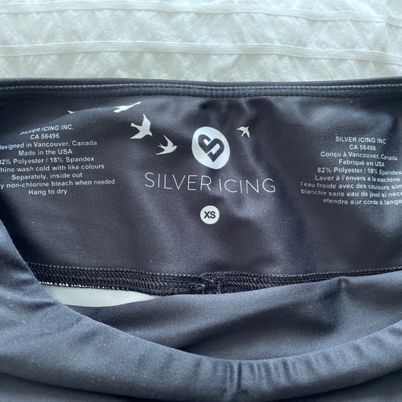 Silver Icing crop legging. Grey ombré with logo birds. Size XS - Picture 3 of 7